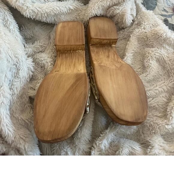 Steve Madden Women's Gold Block Heel Sandals - Picture 4 of 4